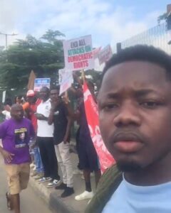 Protesters Gather in Ojota Lagos for Day 2 of #EndBadGovernanceInNigeria (Video)