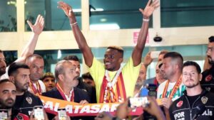 Turkish Fans Greet Victor Osimhen in Istanbul Following Galatasaray Loan Deal (Videos)