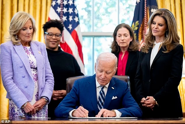 White House launches probe into Biden's autopen use for commutations