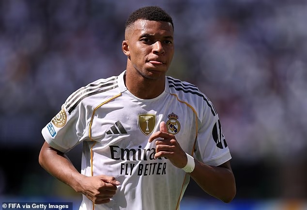 French police 'launch probe into Real Madrid star Kylian Mbappe over £156,000 payments to officers'