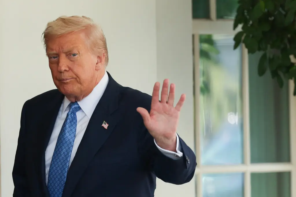 Trump vows to push homeless people out of US capital