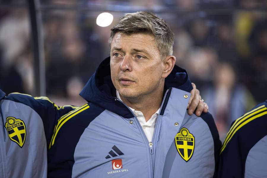 Sweden sack coach Tomasson after World Cup qualifying defeats