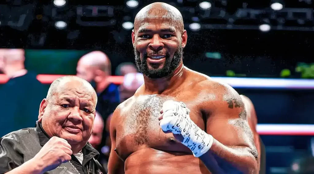 ‘I will knock out Anthony Joshua’ - Boxer, Kingsley Ibeh challenges Joshua