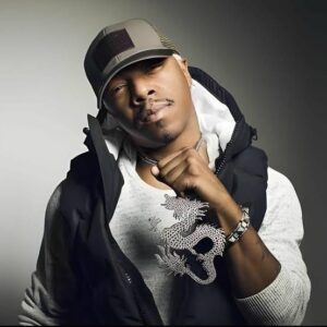 "My room had rooms inside rooms" American rapper Sisqo gushes over his hotel room in Lagos (video)