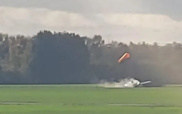 Moment plane nosedives into airfield after takeoff, k!lling pilot