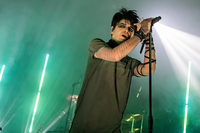 Singer Gary Numan ‘breaks down on stage mid-song’ as wife comforts him