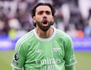 David Raya secures third consecutive Premier League Golden Glove
